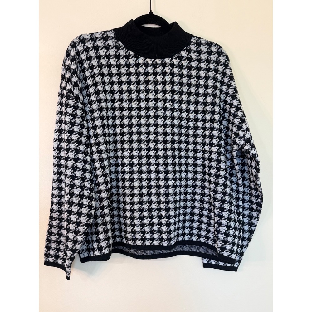 Express Women Black White Houndstooth Mock Neck Knit Sweater Size M